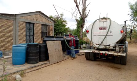 Brinda Nuevo Laredo agua potable a más de 400 familias a través de servicio de pipas