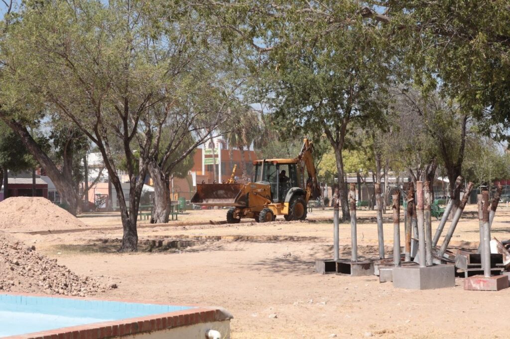 Remodela Nuevo Laredo el parque Mendoza