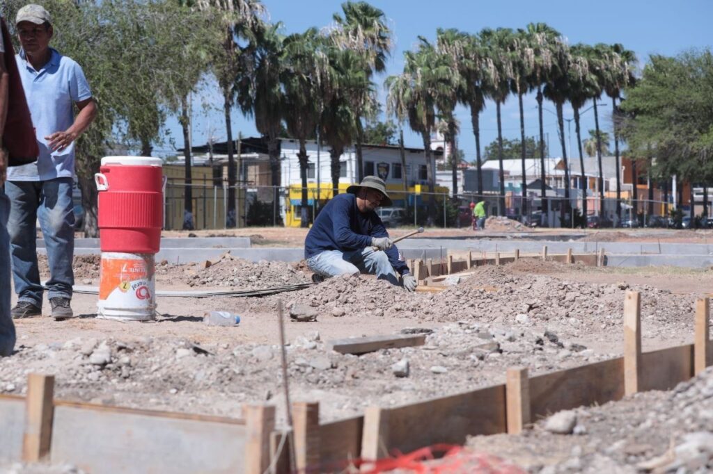 Remodela Nuevo Laredo el parque Mendoza