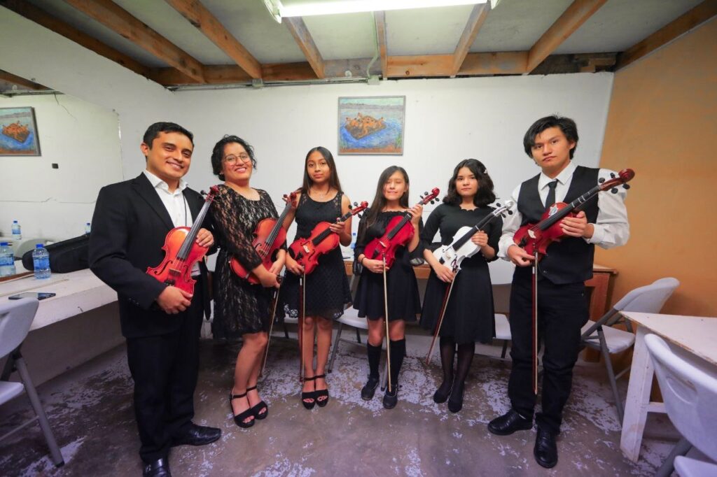 Exponen alumnos habilidades adquiridas en clausura del Taller de Música de Nuevo Laredo