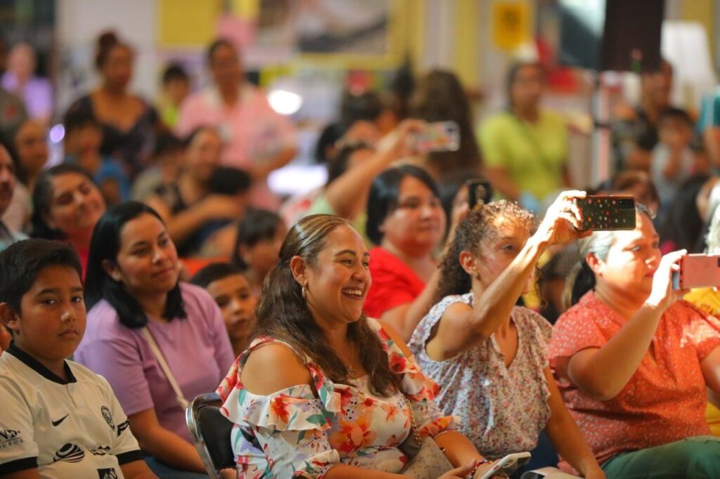 Clausuran Talleres de Baile con presentación dancística