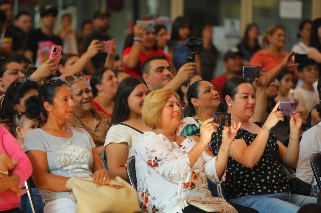 Clausuran Talleres de Baile con presentación dancística