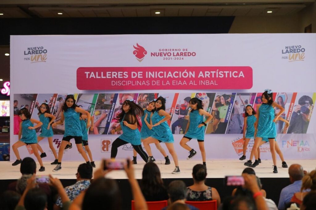 Clausuran Talleres de Baile con presentación dancística