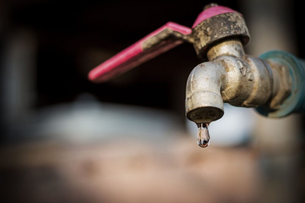 Cortes de agua en Victoria se prolongan hasta septiembre