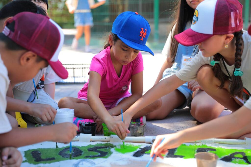 Niños neolaredenses inician el campamento “Descubriendo un Mundo Salvaje”