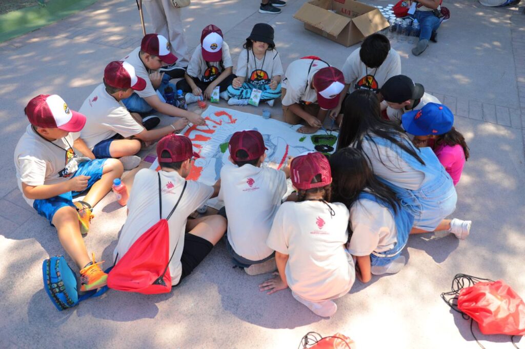 Niños neolaredenses inician el campamento “Descubriendo un Mundo Salvaje”