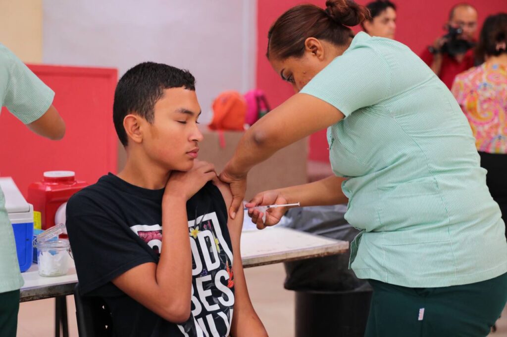 Arranca segunda jornada de vacunación contra VPH; aplicarán 5 mil dosis a niños y niñas