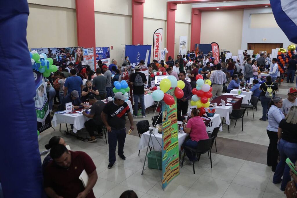 Responde ciudadanía a segunda Feria del Empleo 2023 del Gobierno de Nuevo Laredo