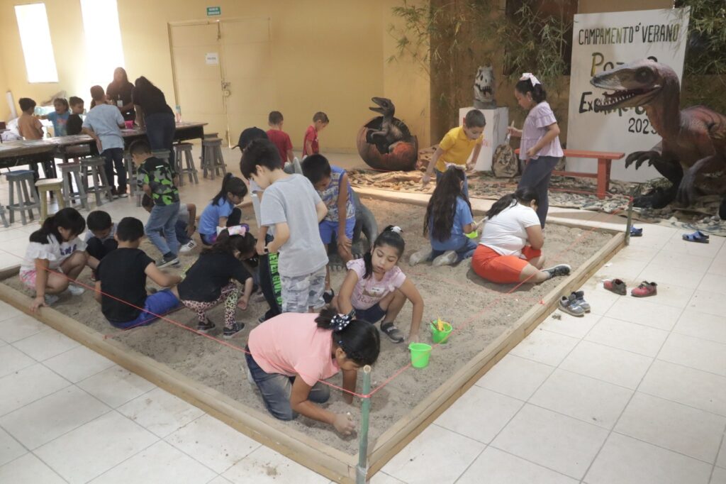 Aprenden niños sobre arqueología en campamento del Museo de Historia Natural de Nuevo Laredo