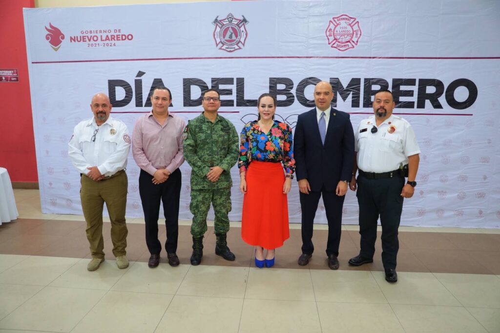 Celebra Gobierno de Nuevo Laredo a Heroico Cuerpo de Bomberos en su día