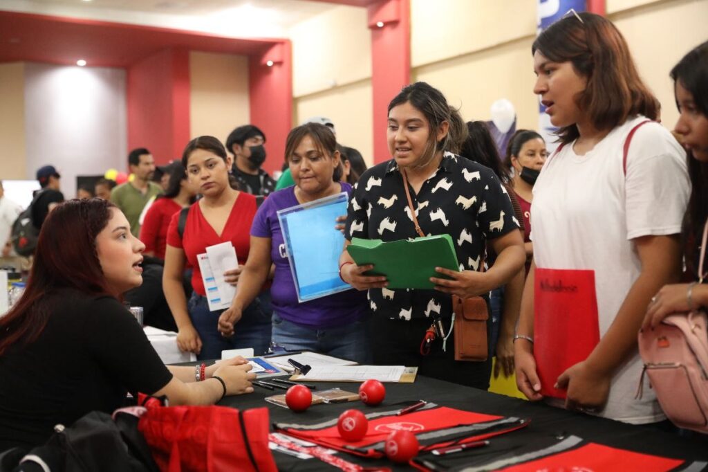 Impulsa Estado oportunidades laborales con Feria del Empleo Nuevo Laredo 2023