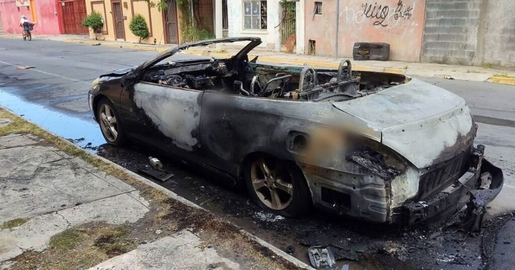 Siniestro acaba con un coche en el centro de Nuevo Laredo