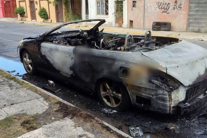 Siniestro acaba con un coche en el centro de Nuevo Laredo