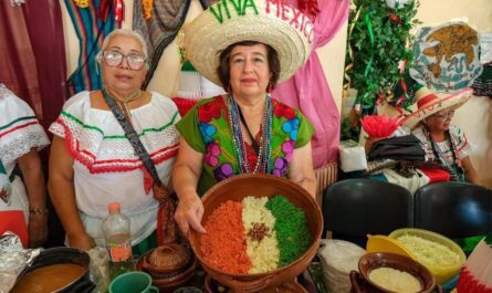 Celebran Grito de Independencia en Casa Club del Adulto Activo de Nuevo Laredo