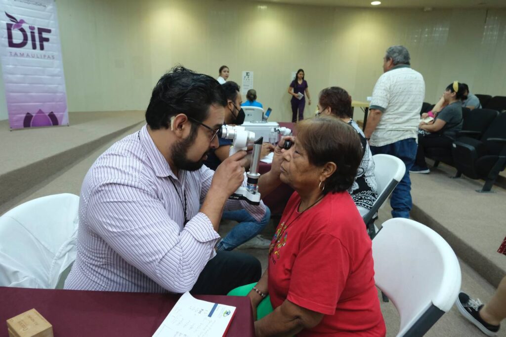 Realiza DIF Estatal campaña “Bienestar en tu Mirada” para operar gratis a pacientes con cataratas