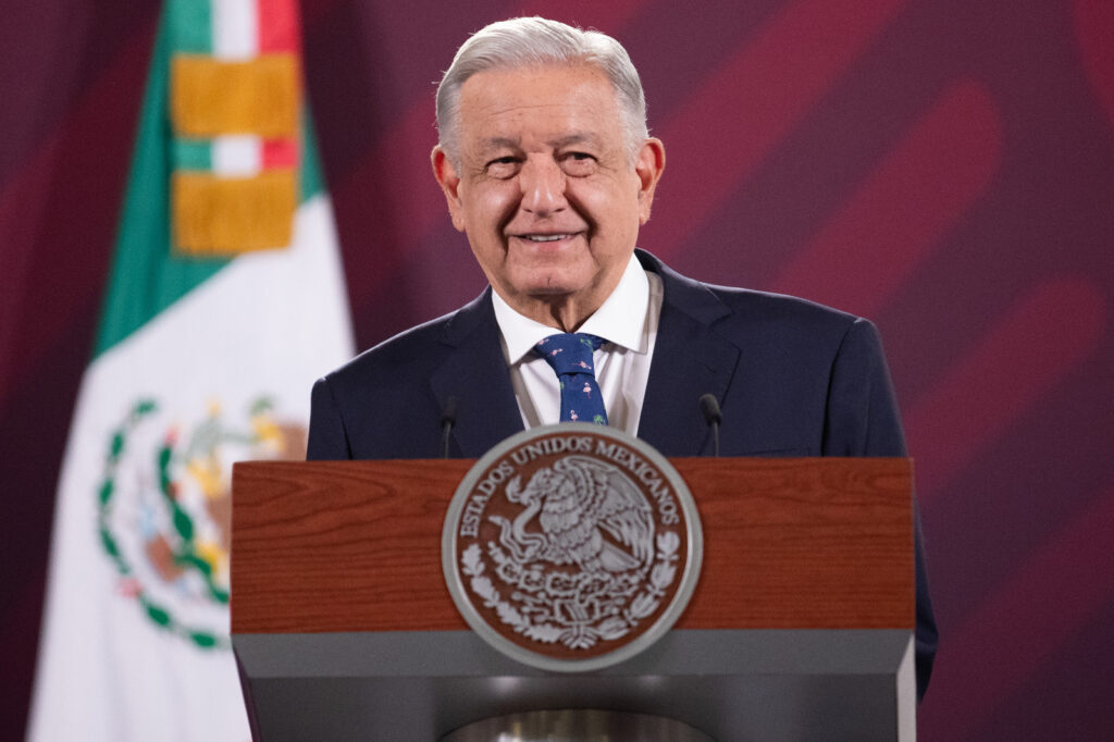 Presidente López Obrador invita a Joe Biden a visitar planta de licuefacción en Altamira