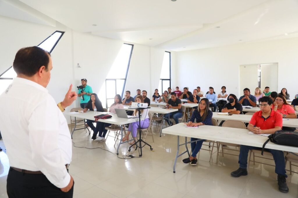 Apoya Nuevo Laredo a jóvenes emprendedores con curso de Habilidades Gerenciales