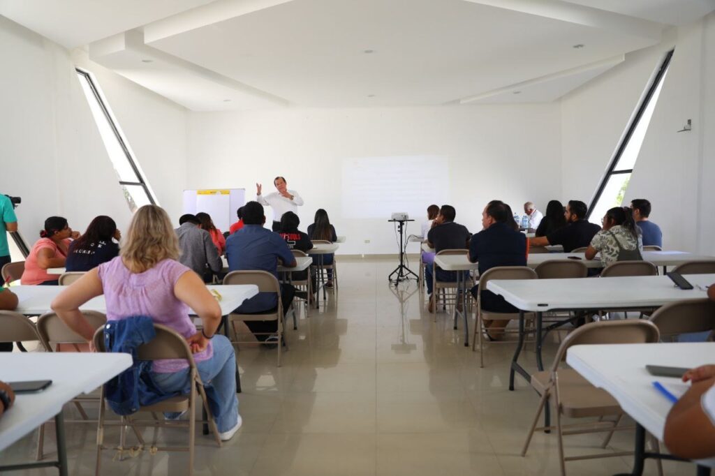 Apoya Nuevo Laredo a jóvenes emprendedores con curso de Habilidades Gerenciales