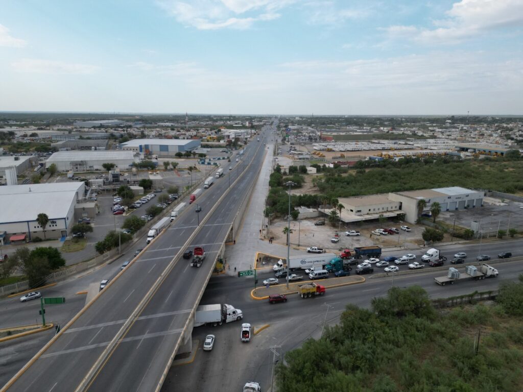 Concluye repavimentación de lateral poniente en Carretera Nacional; alcaldesa anuncia apertura y obras complementarias