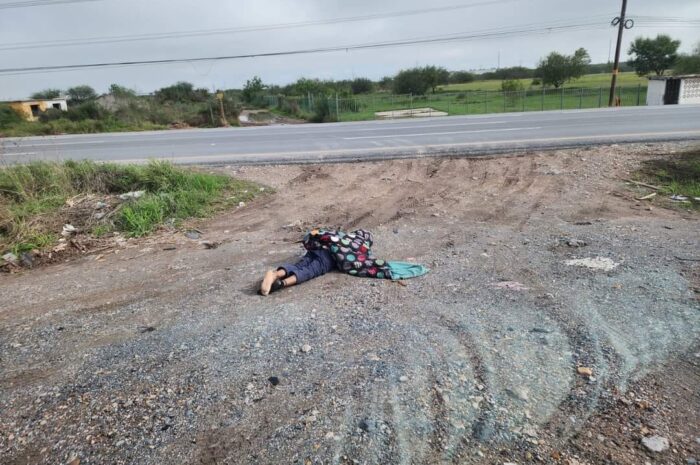 Hallan cadáver maniatado a orillas de la carretera Reynosa-Río Bravo