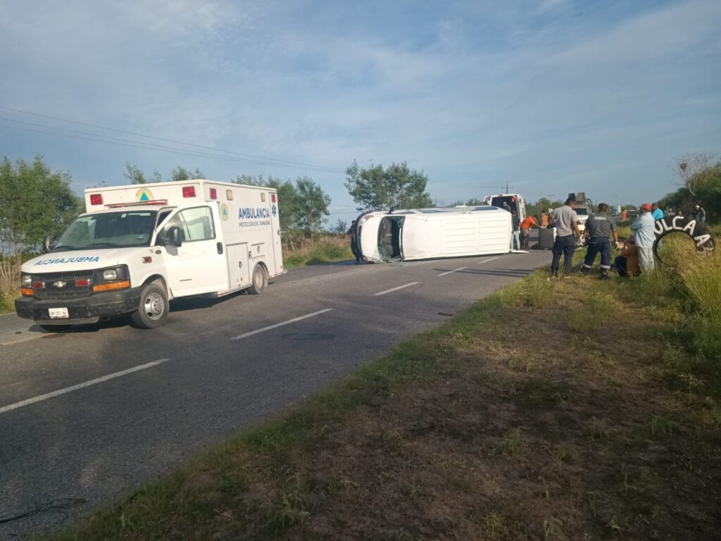 Accidente en la carretera San Fernando-Reynosa deja 9 personas heridas