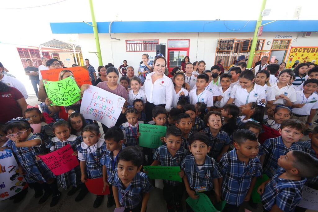 Transforma Gobierno de Nuevo Laredo escuelas de la ciudad con obra pública e infraestructura