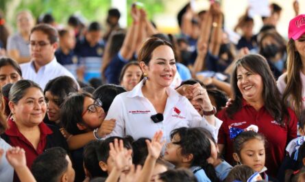 Entrega alcaldesa Carmen Lilia Canturosas obras de transformación