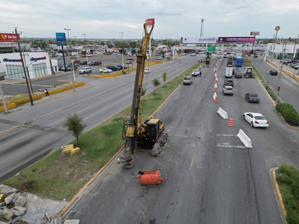 Llega maquinaria para dar inicio con trabajos de la construcción del puente vehicular calzada de los héroes