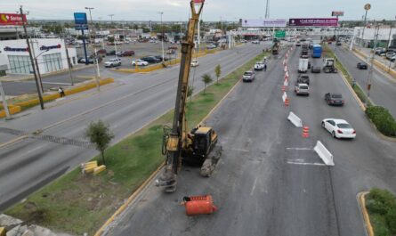 Llega maquinaria para dar inicio con trabajos de la construcción del puente vehicular calzada de los héroes