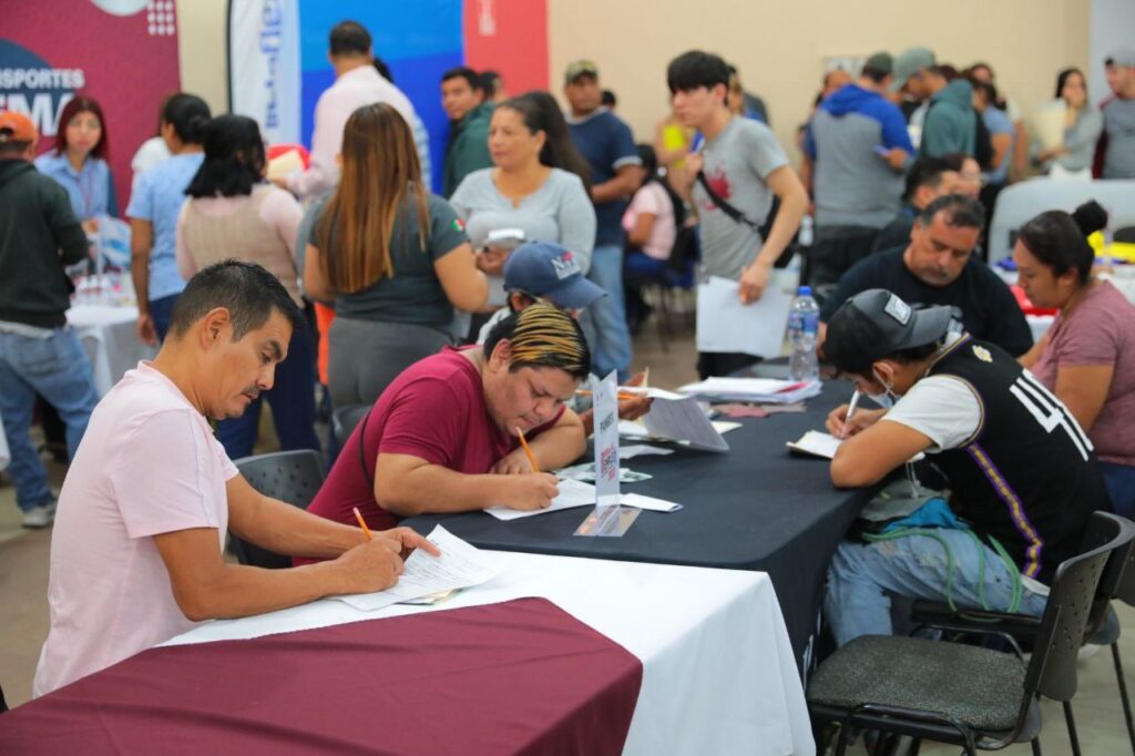 Fortalece Gobierno de Nuevo Laredo desarrollo económico con Tercera Feria del Empleo