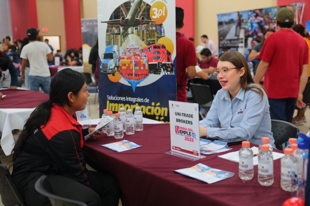 Fortalece Gobierno de Nuevo Laredo desarrollo económico con Tercera Feria del Empleo