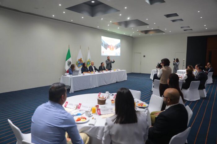 Recibe Nuevo Laredo delegación empresarial de Morelia y Querétaro