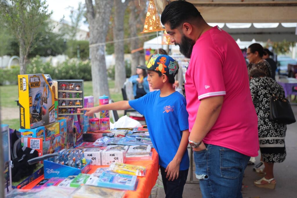 Emprendedores locales generan ganancias con Bazar UNE edición Halloween