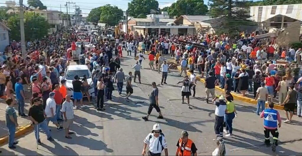 Desastre en Ciudad Madero: iglesia de la Santa Cruz se derrumba