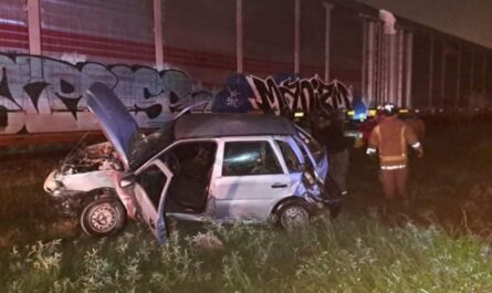 Tren colisiona con auto en Ciudad Victoria; deja un amputado y dos heridas