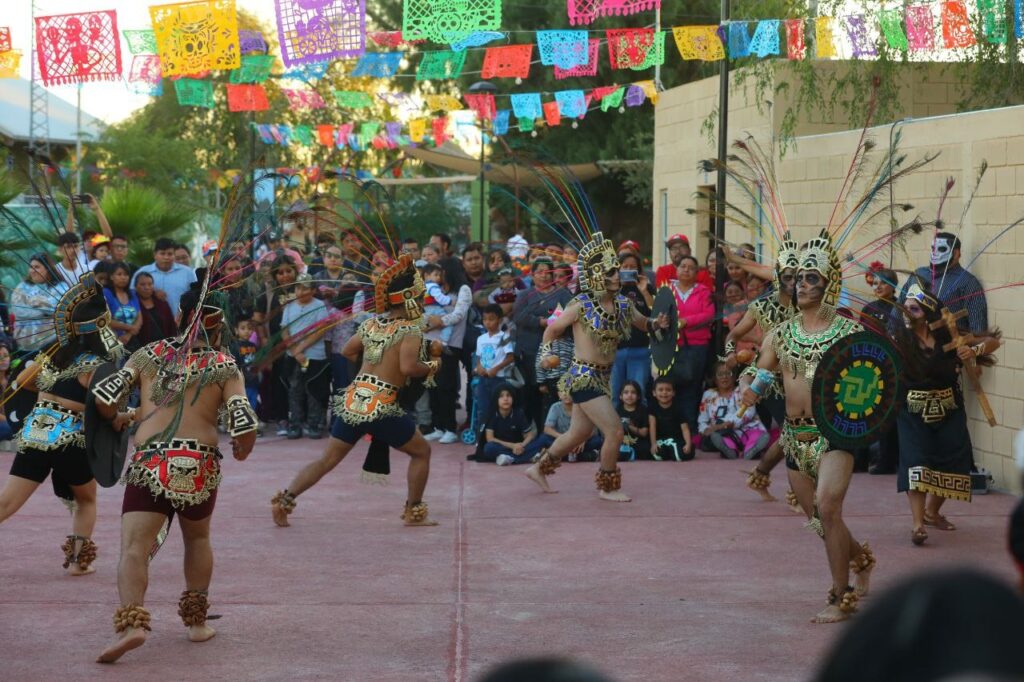 Acuden familias a evento “Recordando a Nuestros Ancestros” en el Zoológico de Nuevo Laredo