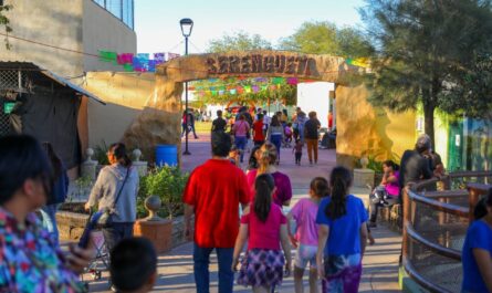 Acuden familias a evento “Recordando a Nuestros Ancestros” en el Zoológico de Nuevo Laredo