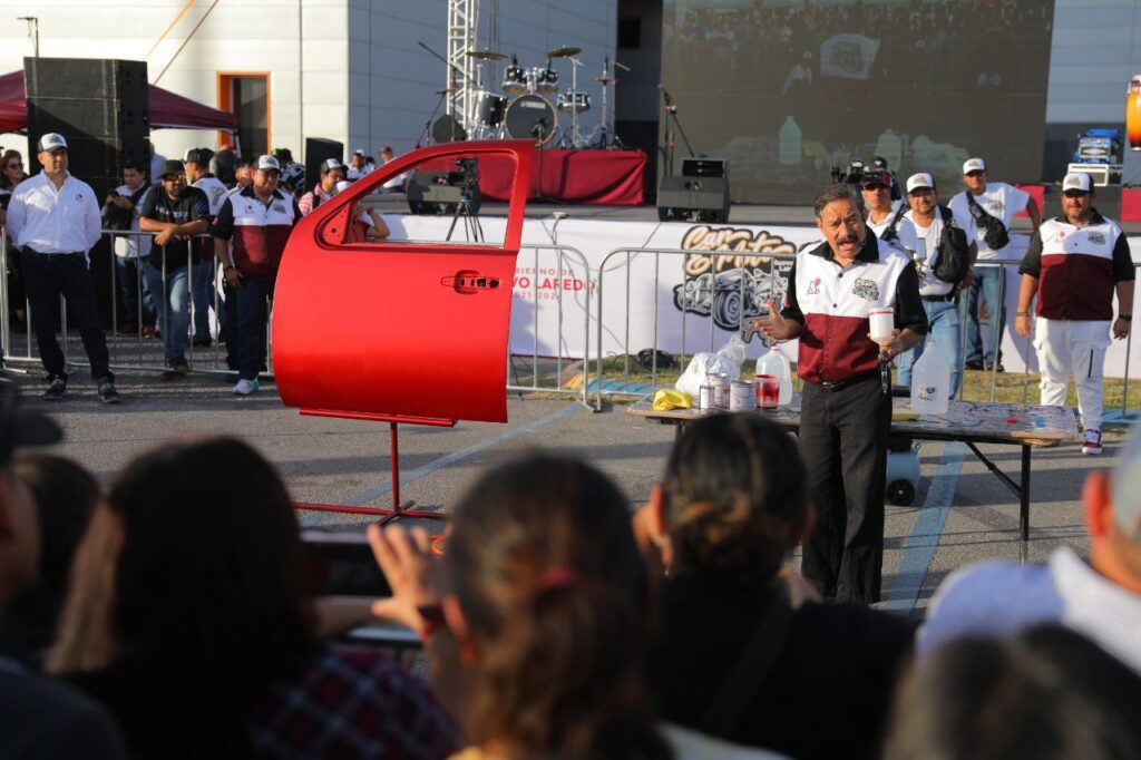 Viven familias neolaredenses fin de semana lleno de adrenalina con Car y Moto Fest 2023