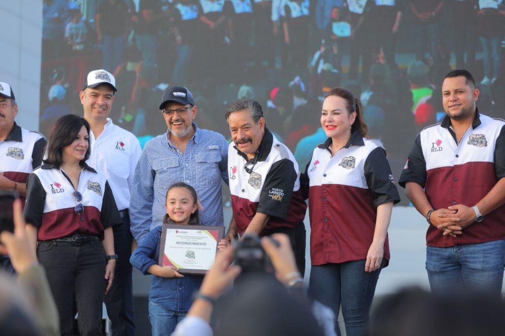 Viven familias neolaredenses fin de semana lleno de adrenalina con Car y Moto Fest 2023