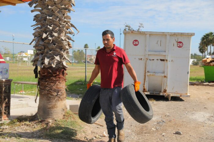 Utilizan neolaredenses centros de transferencia para deshacerse de residuos