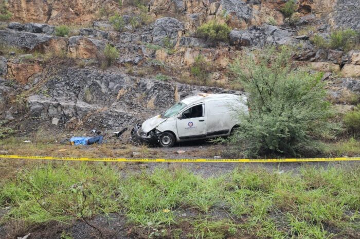 Pierde la vida tras derrapar y chocar en la Rumbo Nuevo