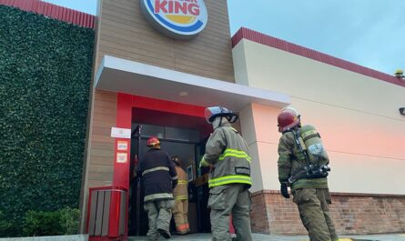 Incendio en cocina de Burger King en Ciudad Victoria desata rápida respuesta de Bomberos