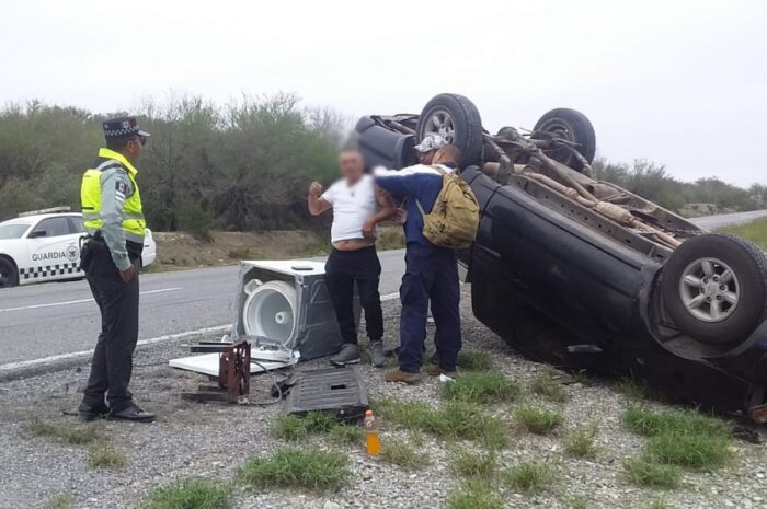 Conductor sale ileso de volcadura en la Victoria-Matamoros