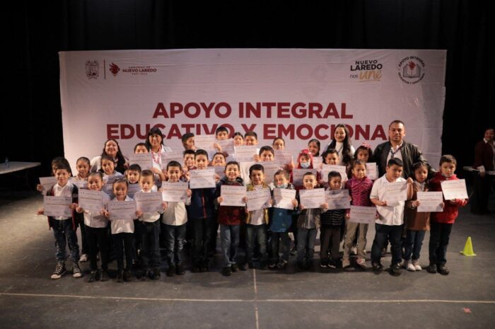 Estudiantes culminan con éxito programa de apoyo integral
