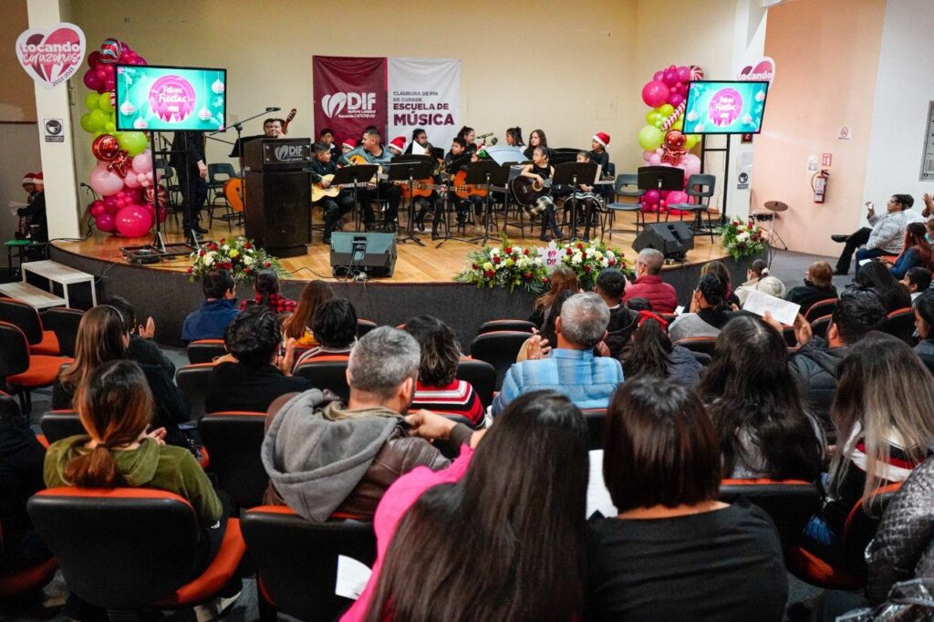 Resuena temporada navideña en escuela de musica del DIF Nuevo Laredo con festival de fin de cursos