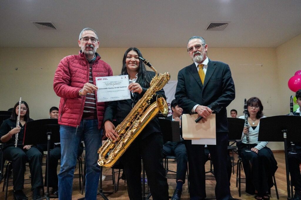 Resuena temporada navideña en escuela de musica del DIF Nuevo Laredo con festival de fin de cursos