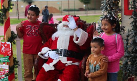 Disfrutan neolaredenses “Mágica Navidad” en el Zoológico