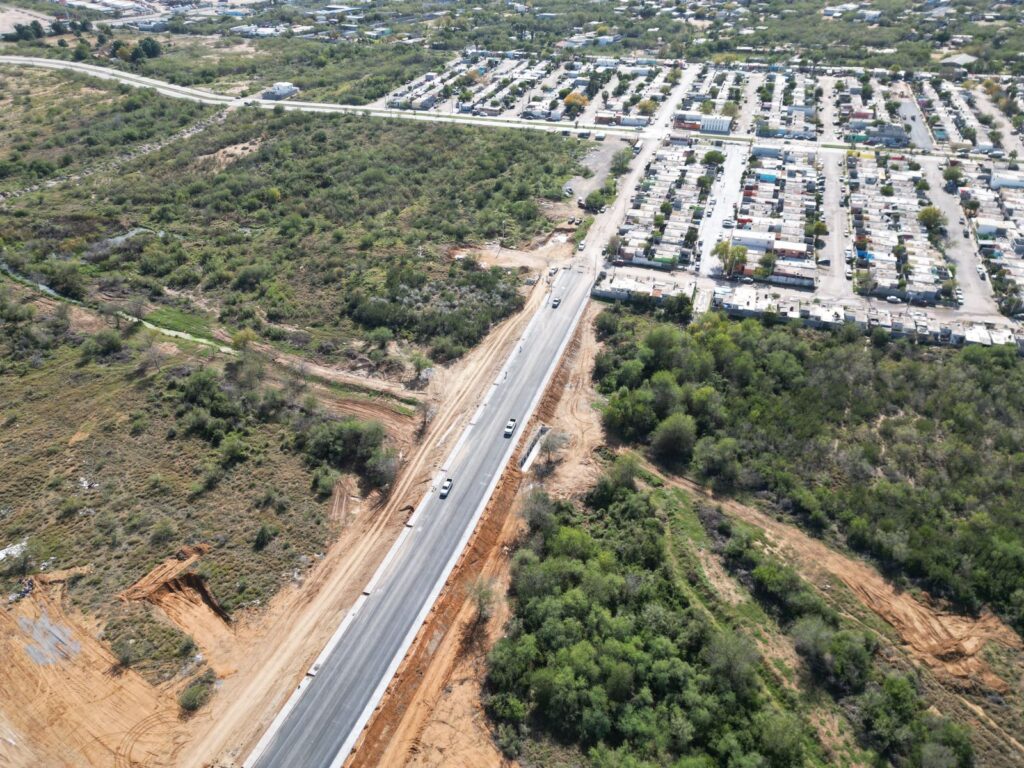 Avanza construcción de Eje Vial al sur de Nuevo Laredo con recursos de REPUVE