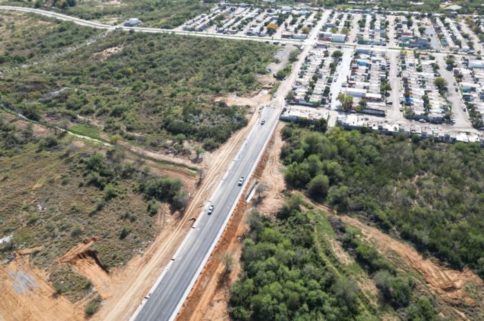 Avanza construcción de Eje Vial al sur de Nuevo Laredo con recursos de REPUVE