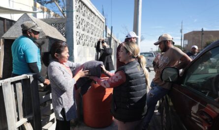 Realiza Gobierno de Nuevo Laredo brigada contra el frío en colonias del poniente